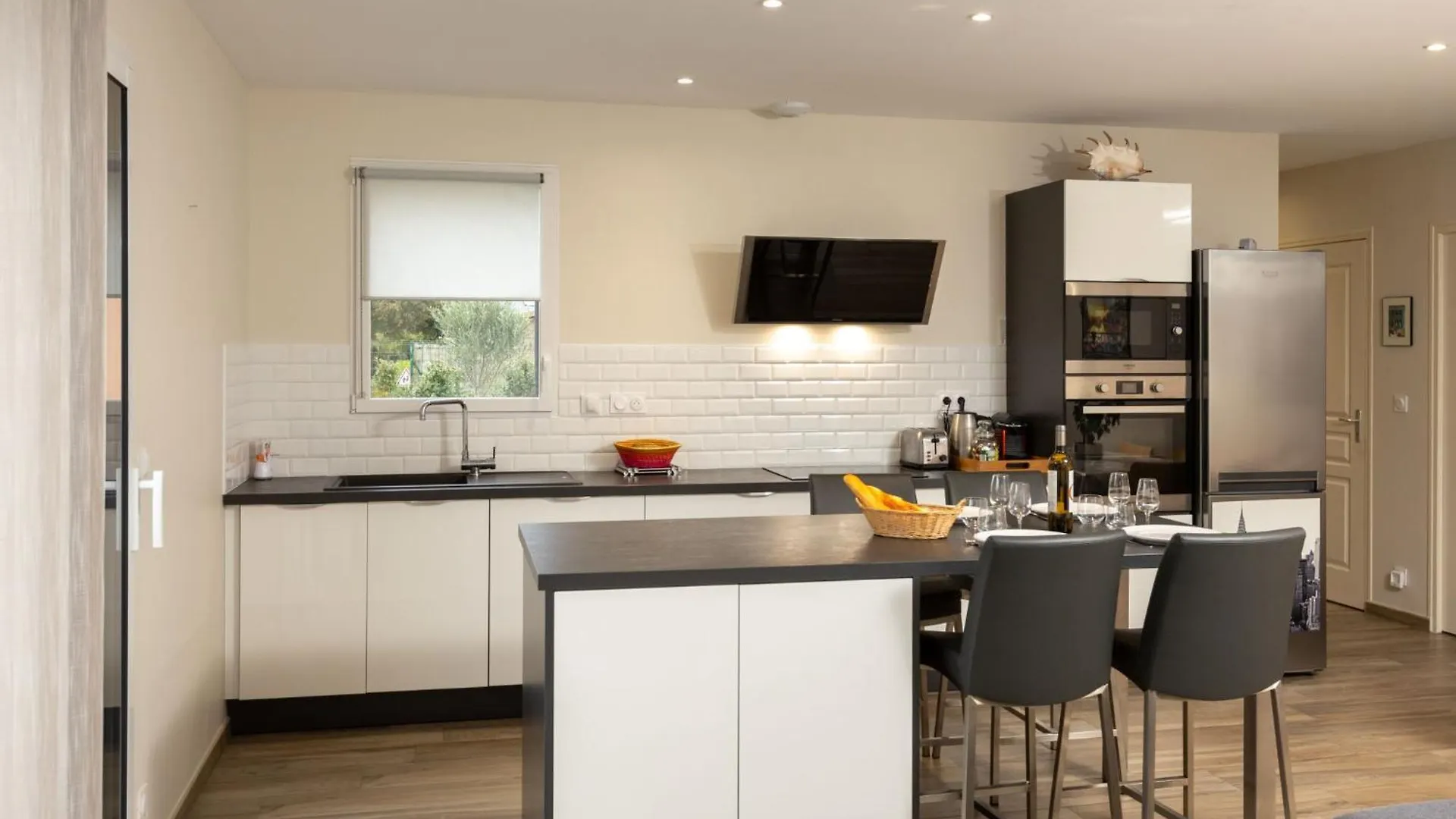 Holiday Home Clos Miroir By Interhome Cancale Fransa
